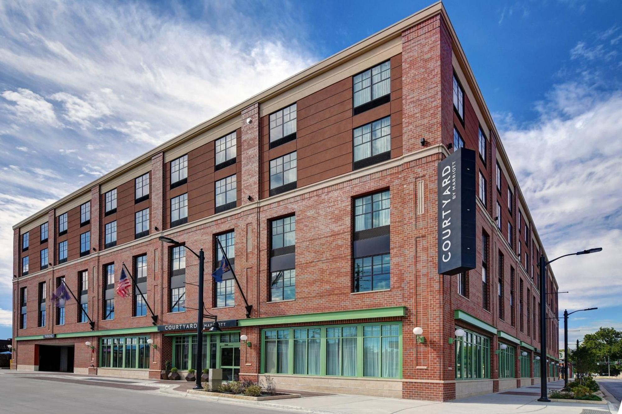 Courtyard By Marriott Manhattan Aggieville Luaran gambar