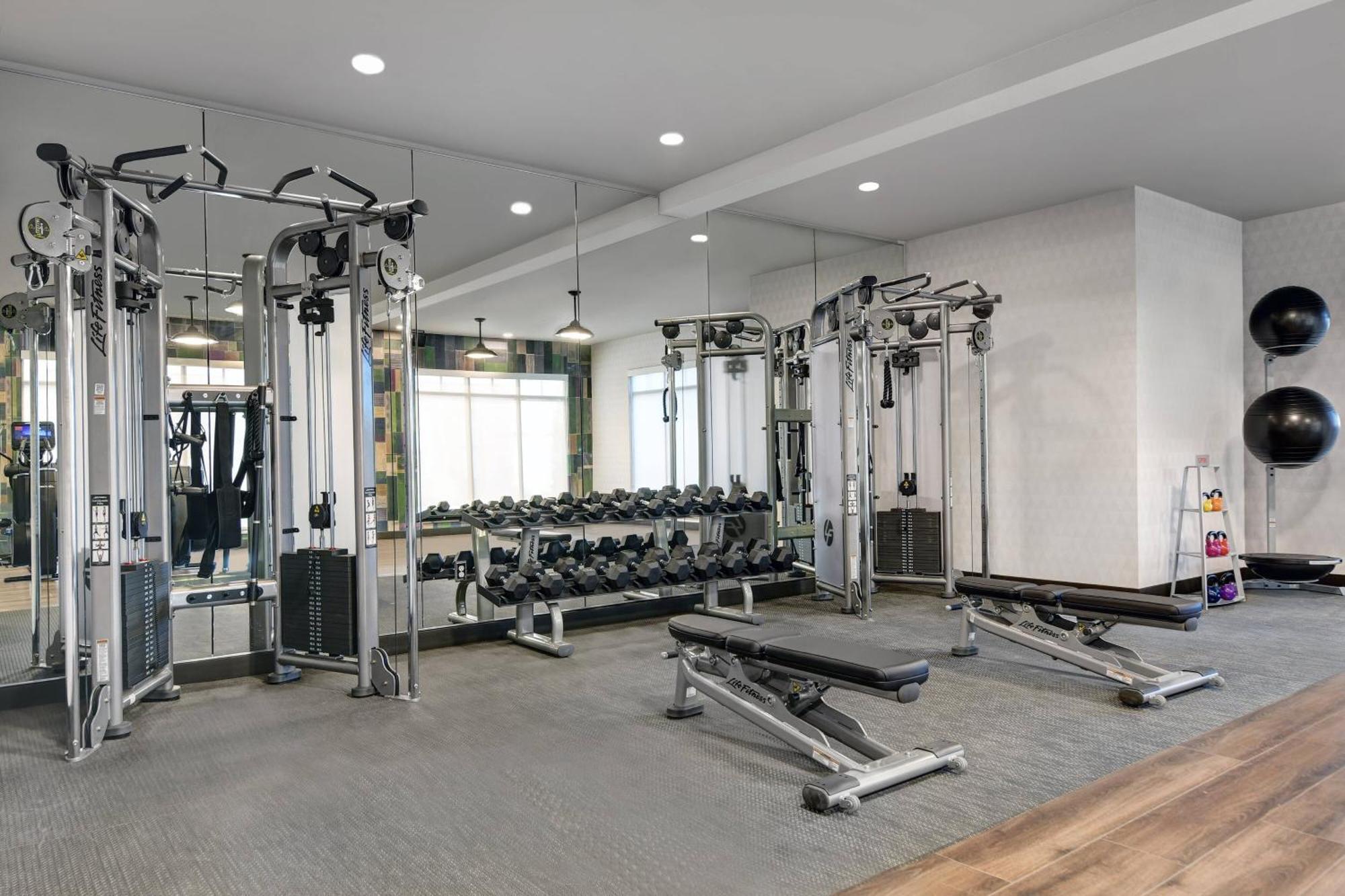Courtyard By Marriott Manhattan Aggieville Luaran gambar