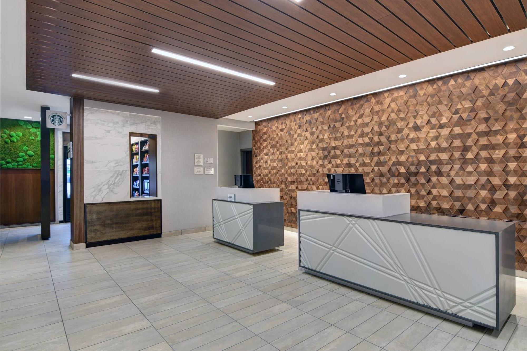 Courtyard By Marriott Manhattan Aggieville Luaran gambar