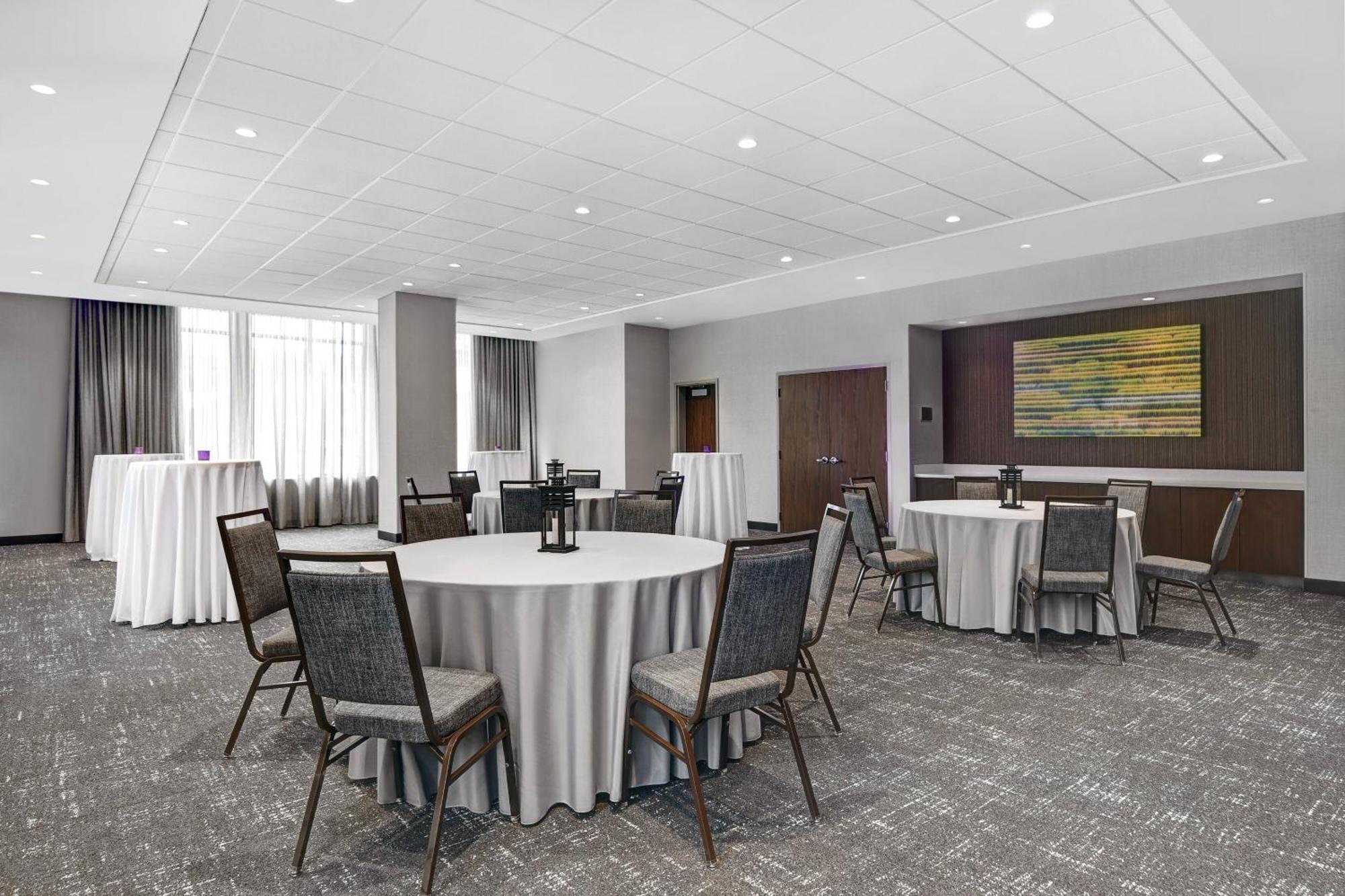 Courtyard By Marriott Manhattan Aggieville Luaran gambar