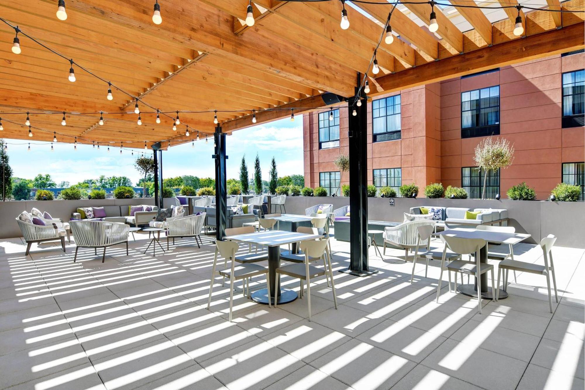 Courtyard By Marriott Manhattan Aggieville Luaran gambar