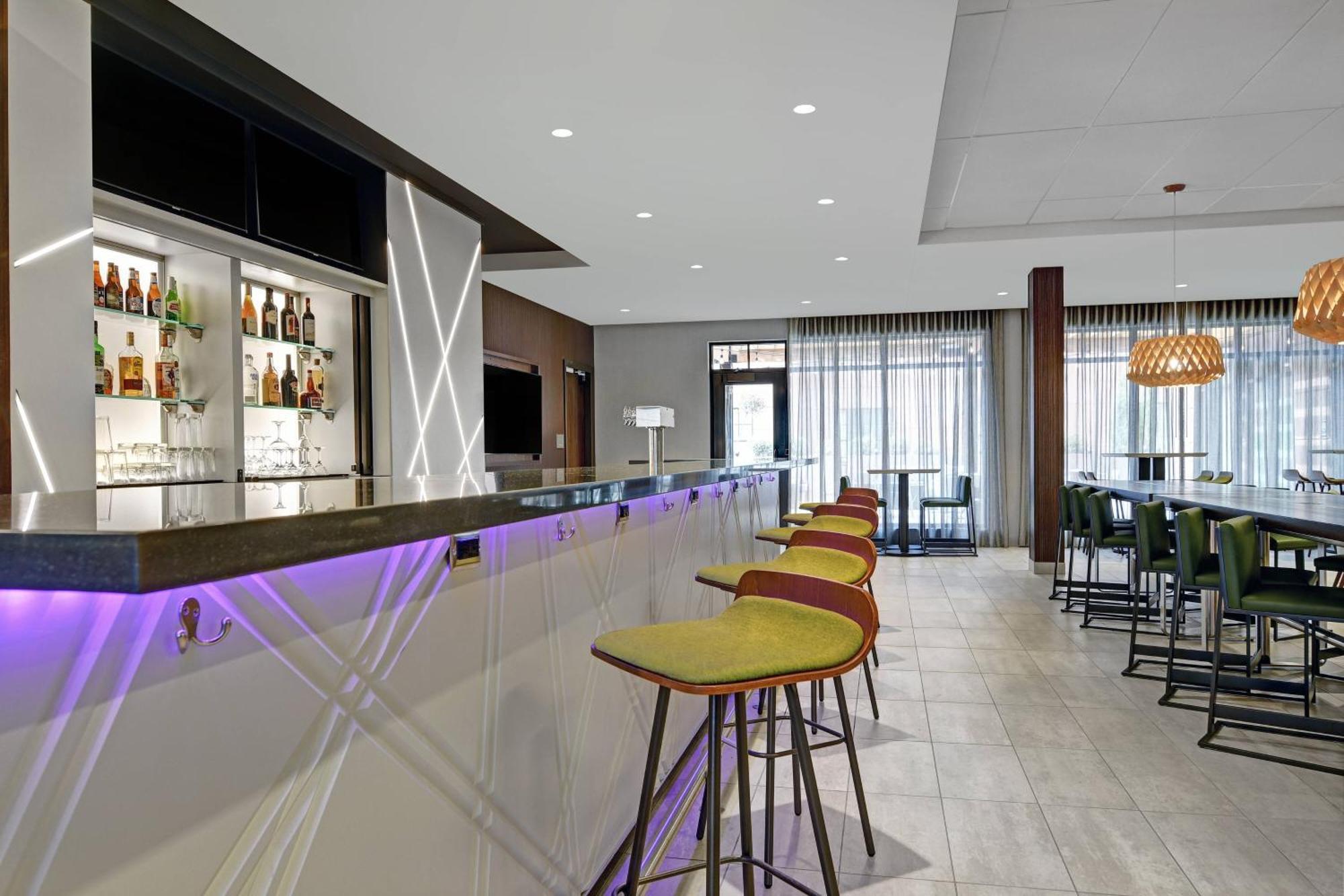 Courtyard By Marriott Manhattan Aggieville Luaran gambar