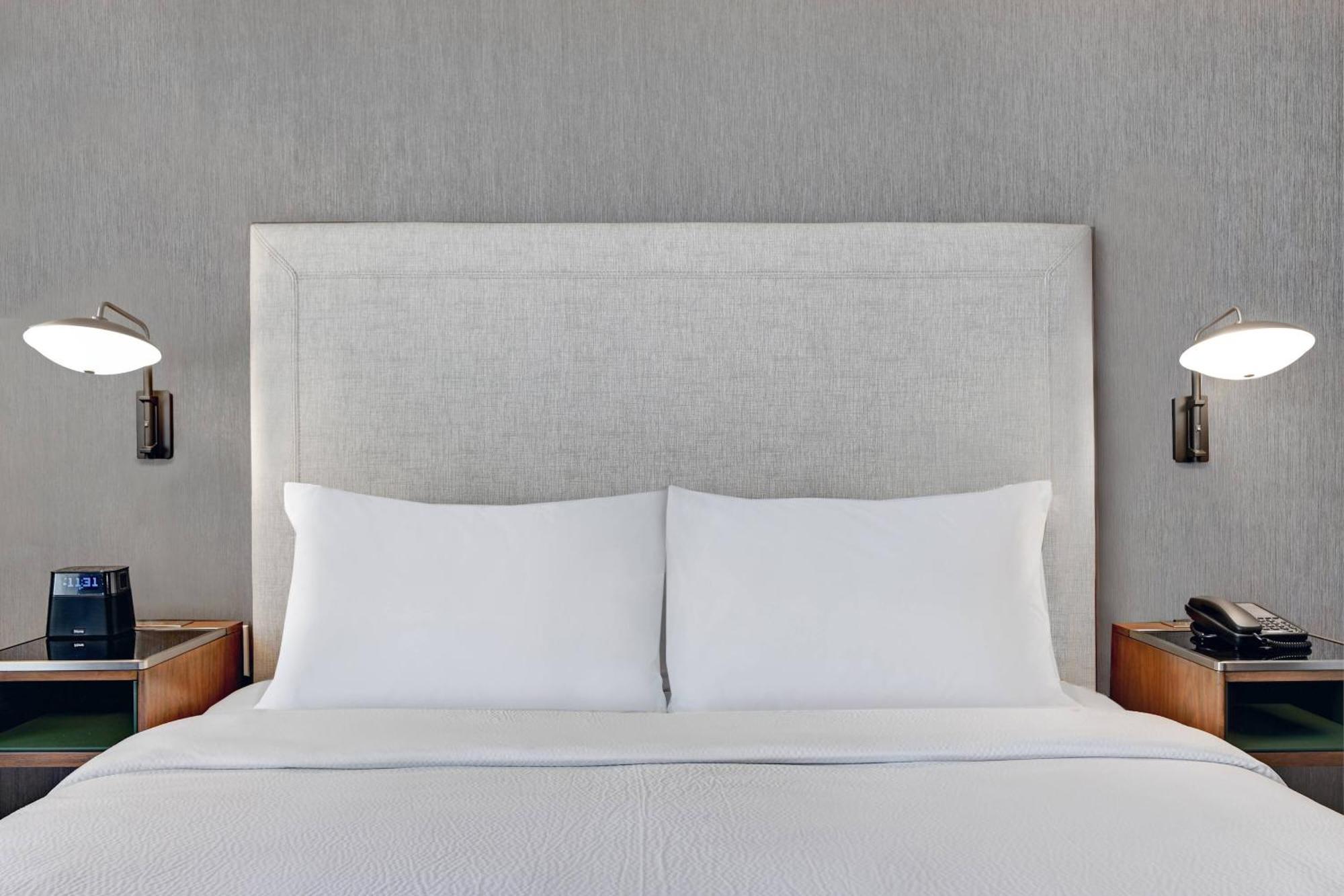 Courtyard By Marriott Manhattan Aggieville Luaran gambar